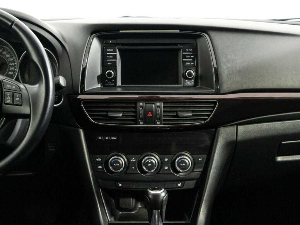 Mazda 6 с пробегом — 2014 год. Фото: #13