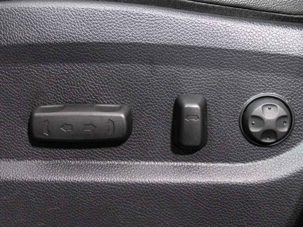 Hyundai Santa Fe с пробегом — 2017 год. Фото: #17