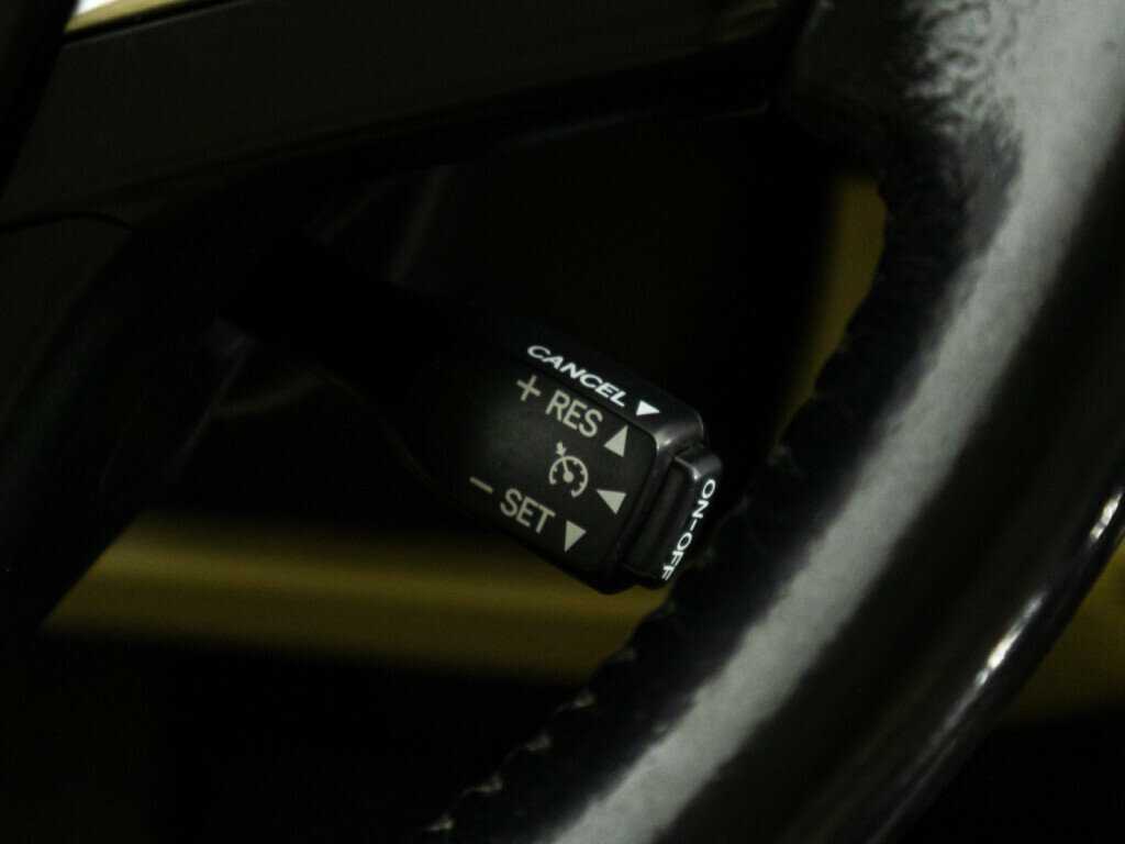 Toyota Camry с пробегом — 2017 год. Фото: #16