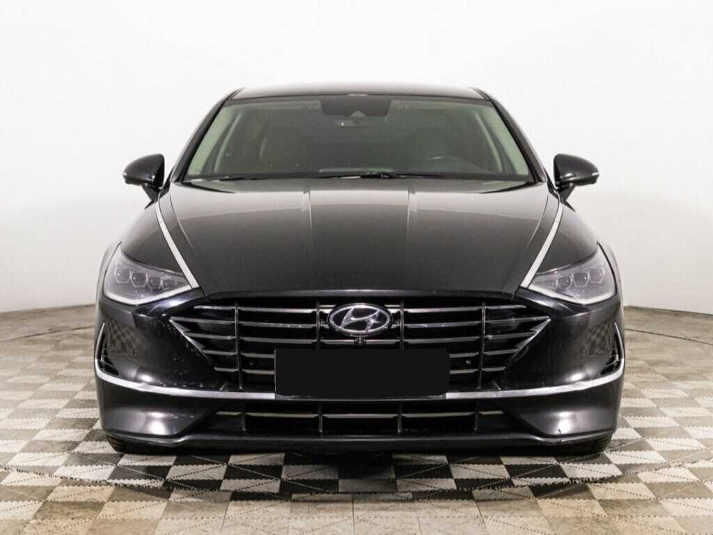 Hyundai Sonata с пробегом — 2020 год. Фото: #1