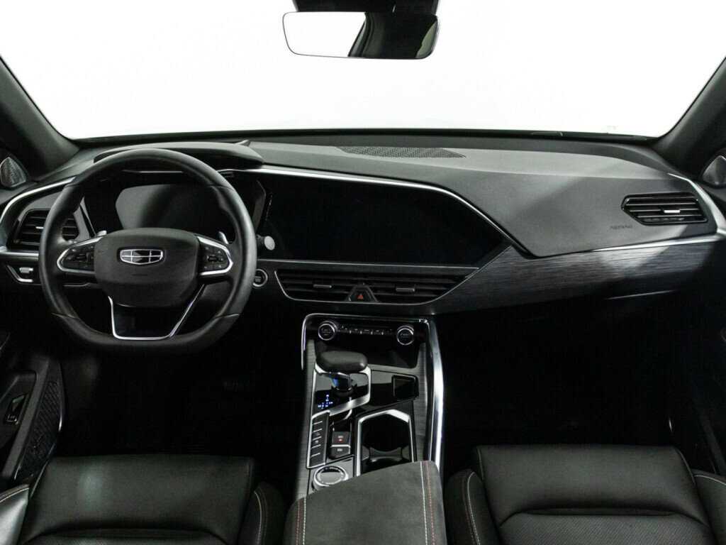 Geely Tugella с пробегом — 2022 год. Фото: #12