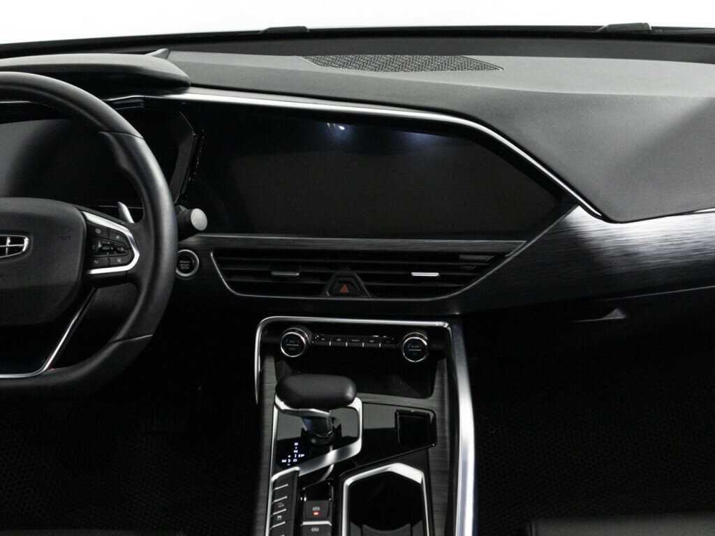 Geely Tugella с пробегом — 2022 год. Фото: #13