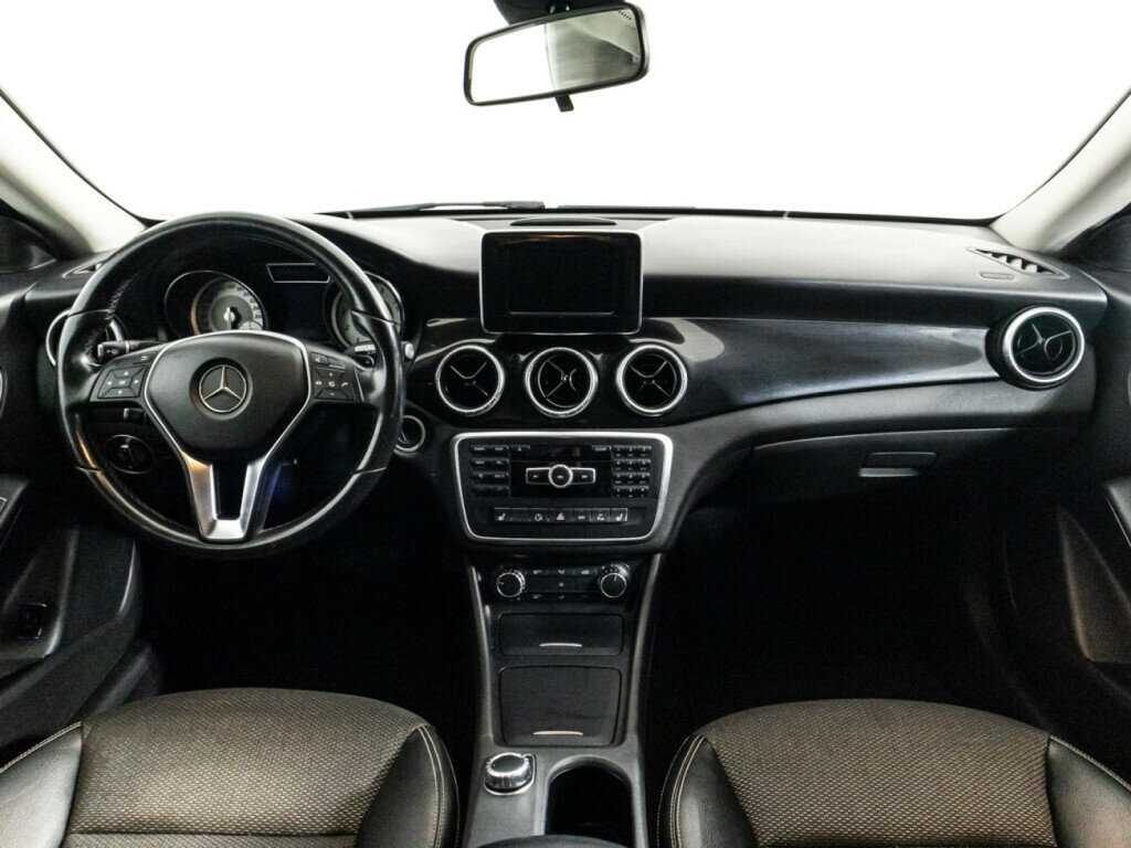 Mercedes-Benz CLA с пробегом — 2014 год. Фото: #12