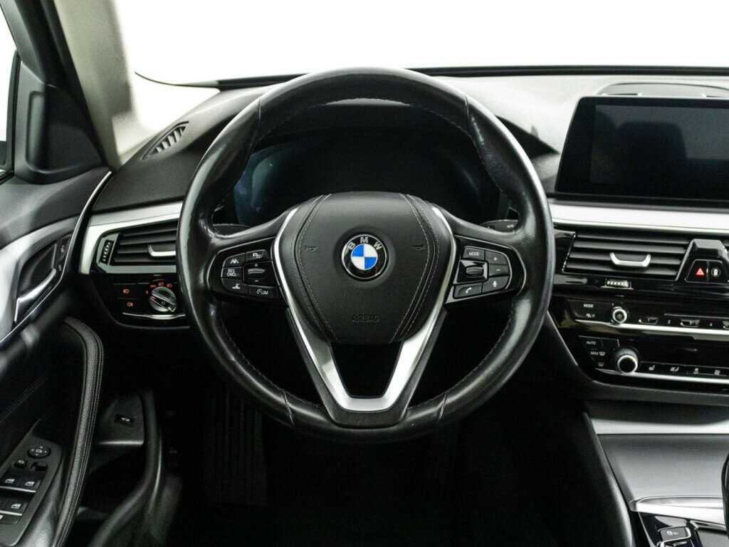 BMW 5 серии с пробегом — 2018 год. Фото: #22