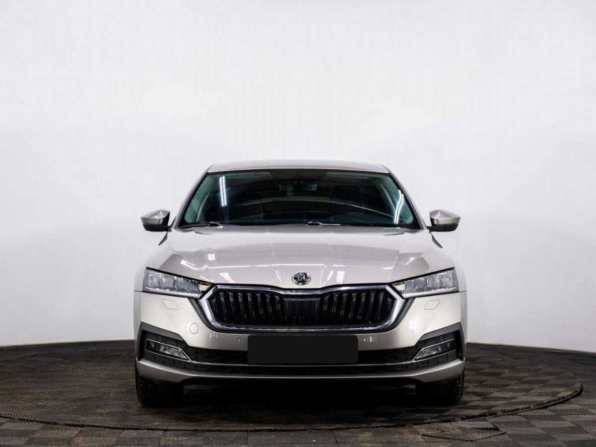 Skoda Octavia с пробегом — 2021 год. Фото: #1