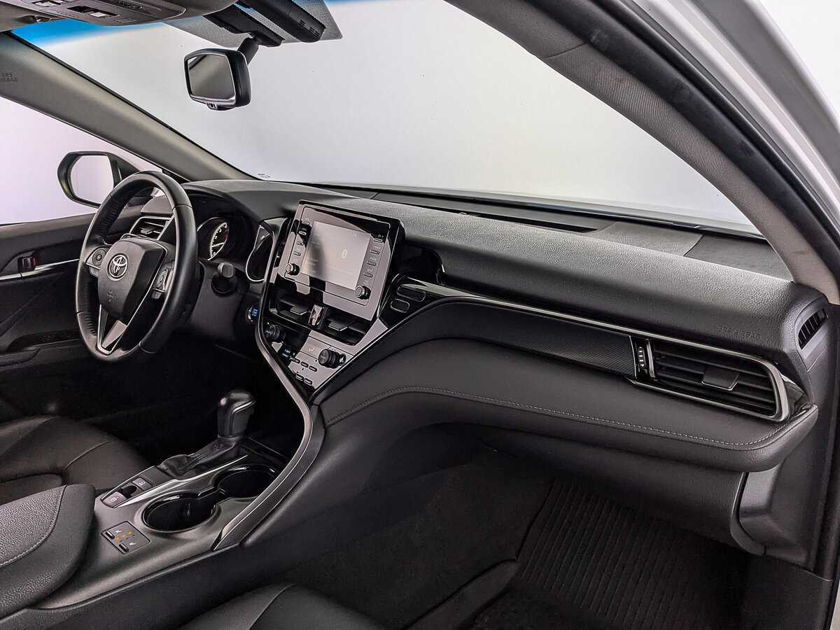 Toyota Camry с пробегом — 2021 год. Фото: #12