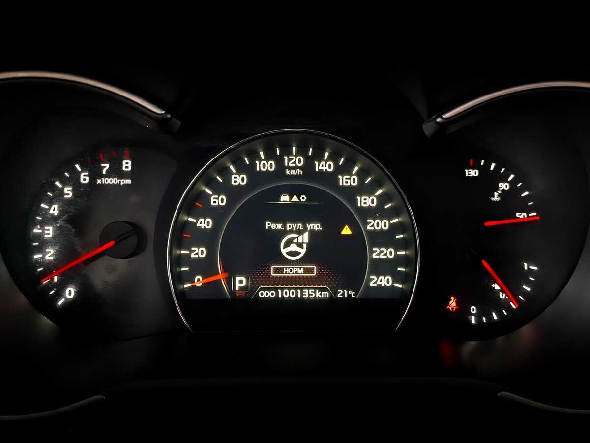 Kia Sorento с пробегом — 2017 год. Фото: #12