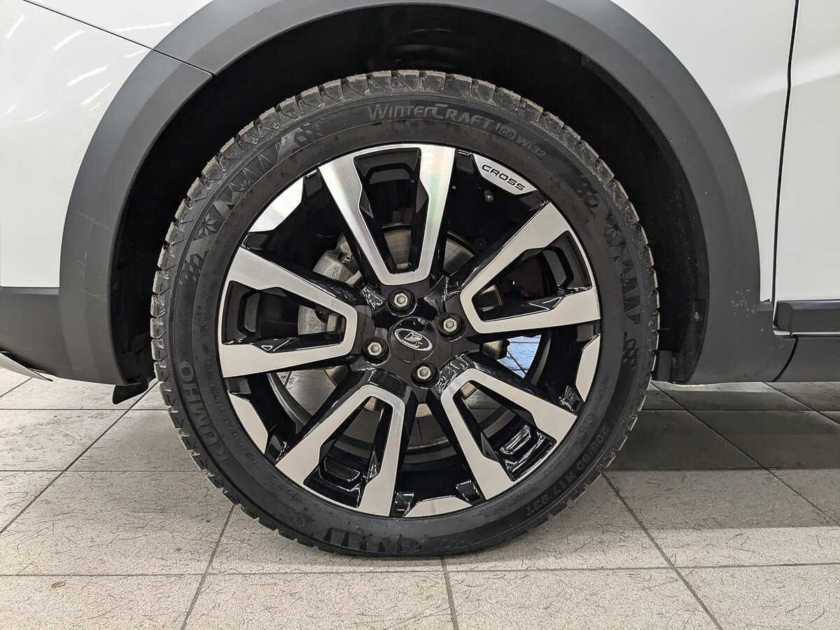 Lada (ВАЗ) Vesta с пробегом — 2024 год. Фото: #11