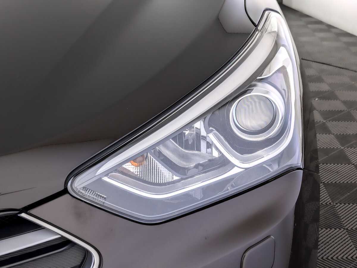 Hyundai Santa Fe с пробегом — 2016 год. Фото: #16