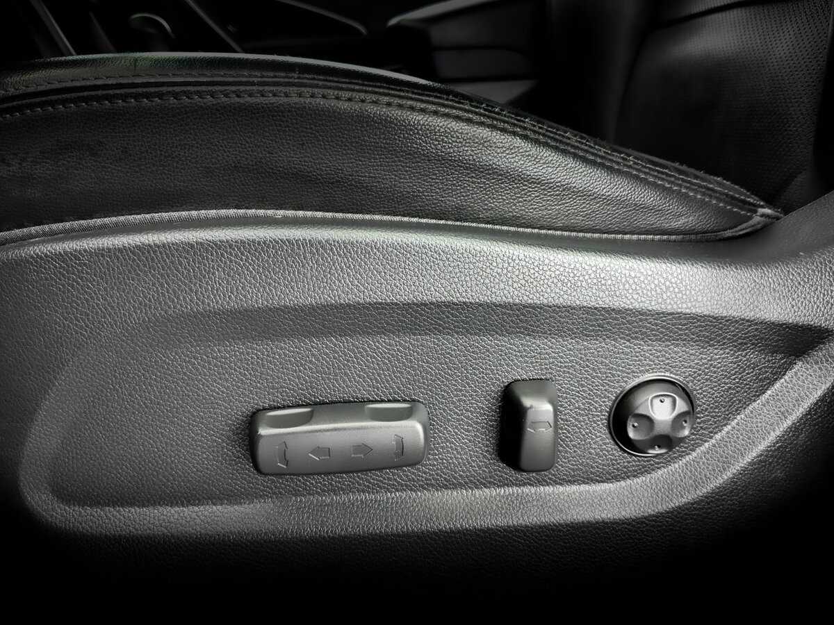 Hyundai Santa Fe с пробегом — 2016 год. Фото: #20