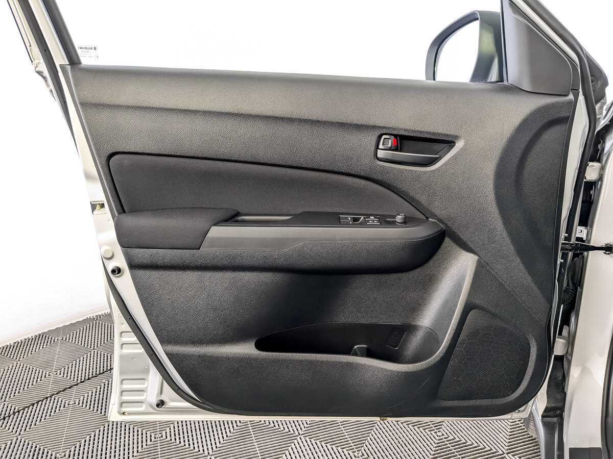 Suzuki Vitara с пробегом — 2021 год. Фото: #18