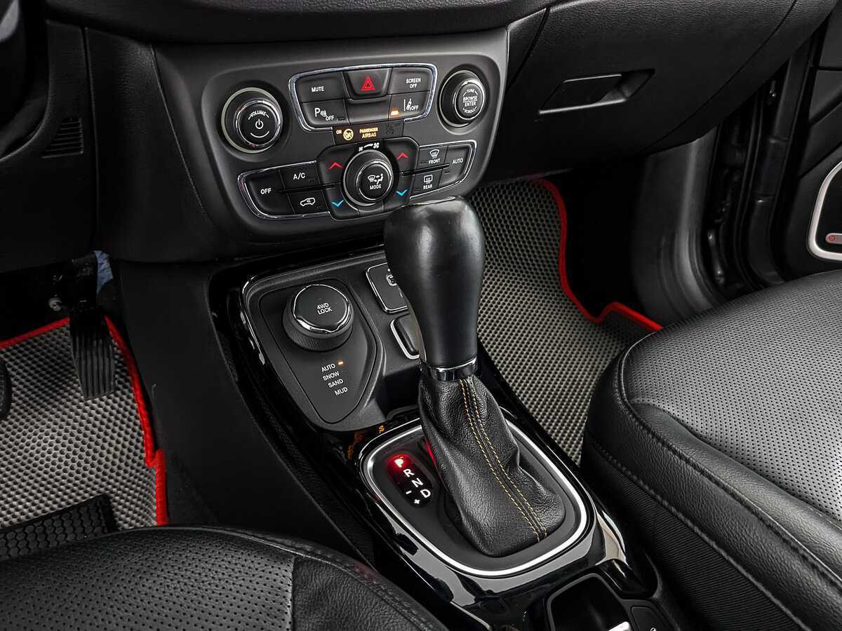 Jeep Compass с пробегом — 2018 год. Фото: #20
