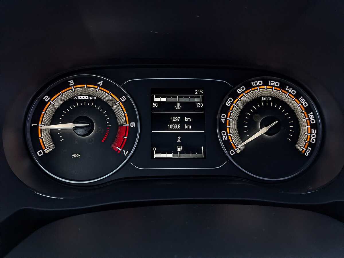 Lada (ВАЗ) Vesta с пробегом — 2024 год. Фото: #15