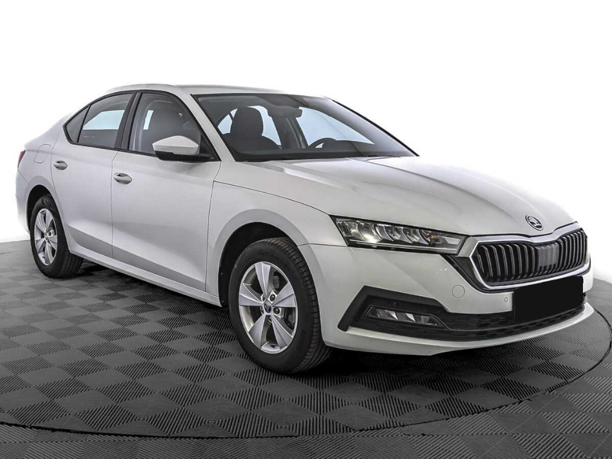 Skoda Octavia с пробегом — 2021 год. Фото: #2