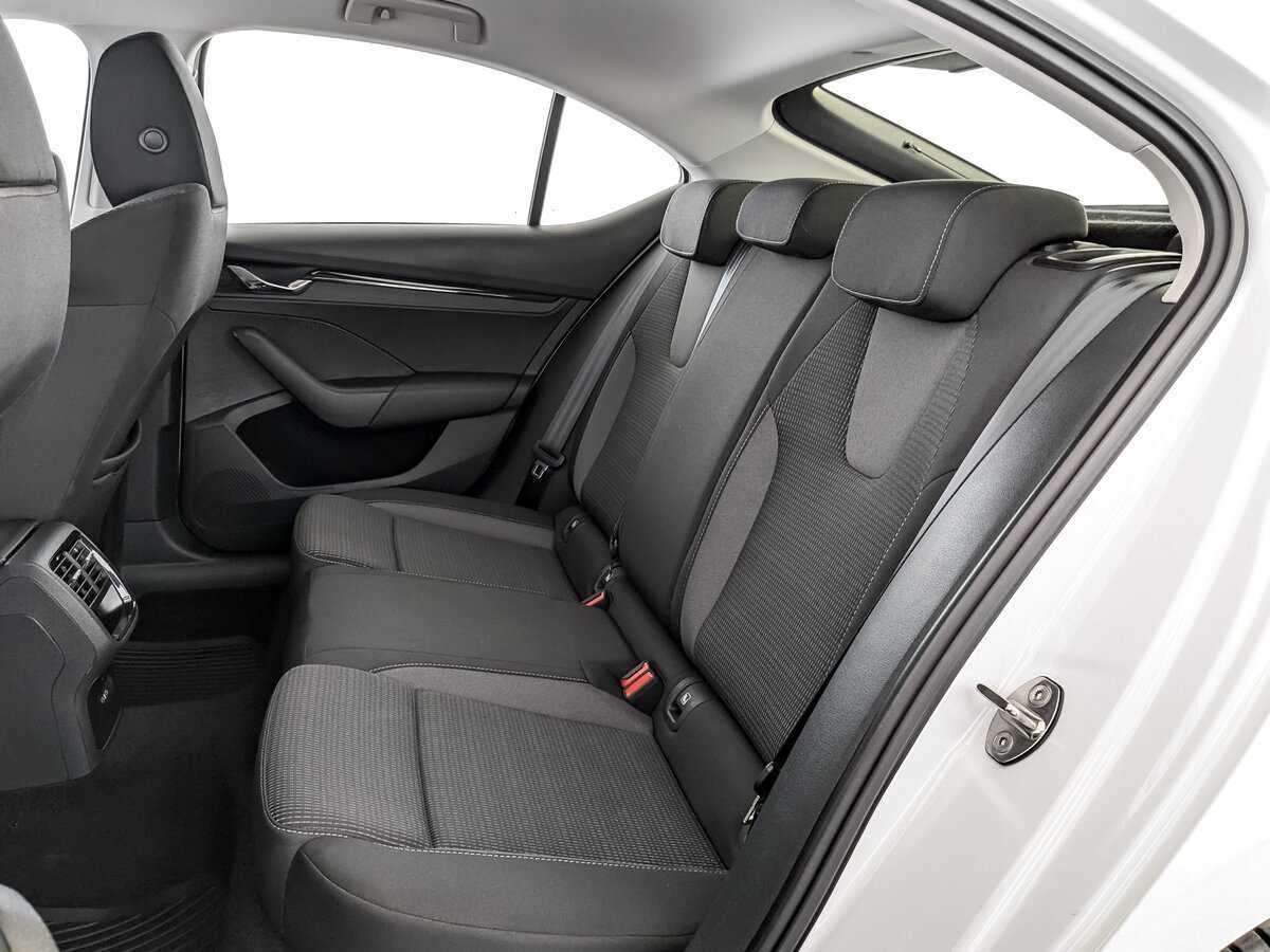 Skoda Octavia с пробегом — 2021 год. Фото: #11