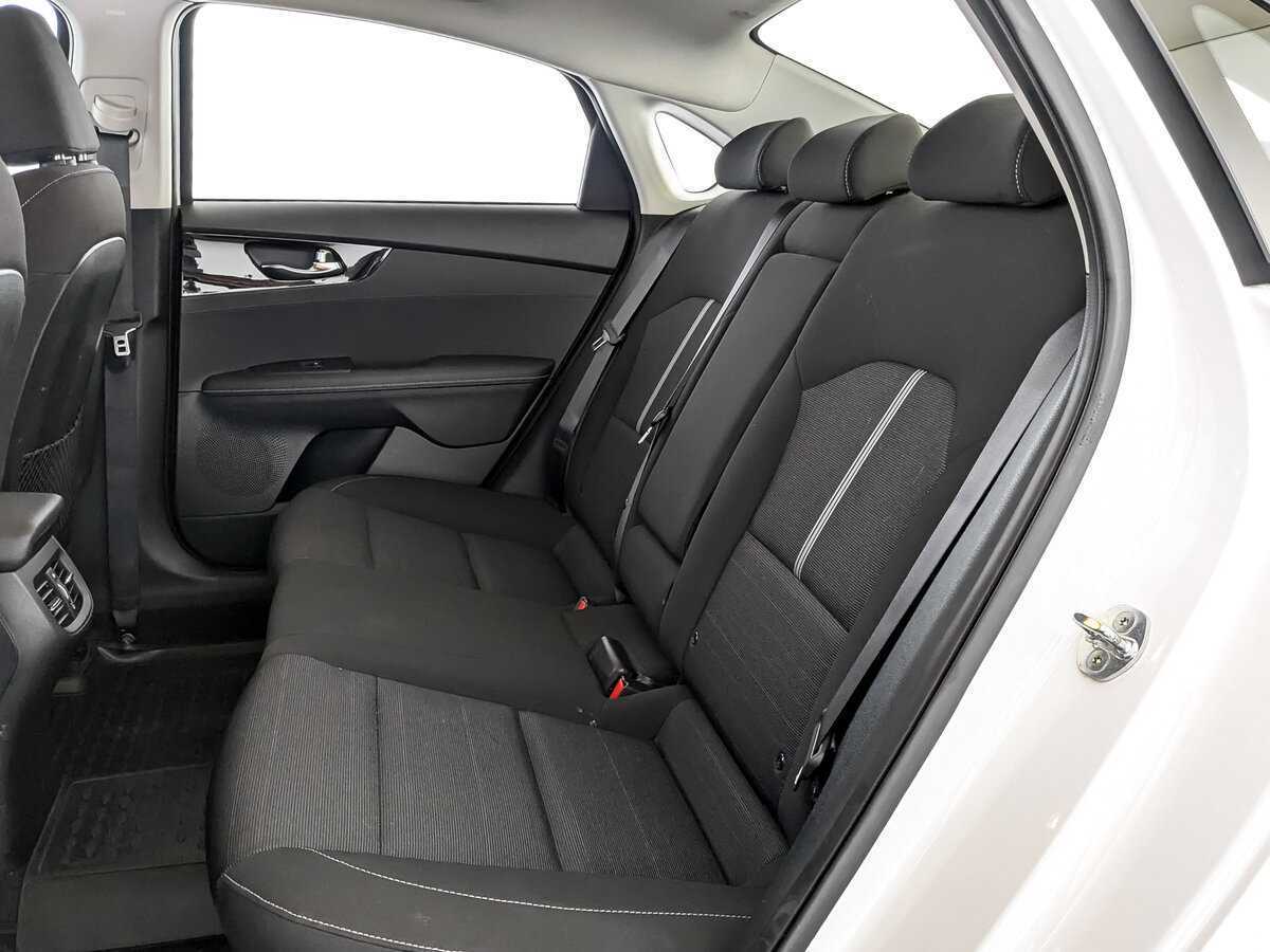 Kia Cerato с пробегом — 2020 год. Фото: #11