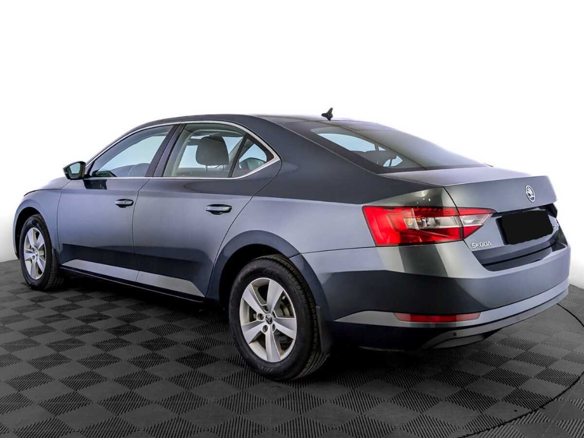 Skoda Superb с пробегом — 2019 год. Фото: #6