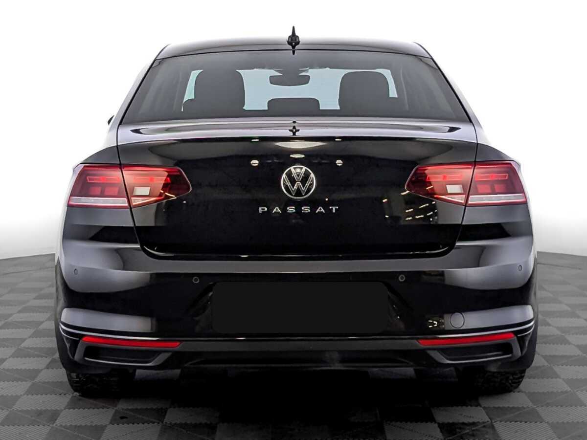 Volkswagen Passat с пробегом — 2021 год. Фото: #5