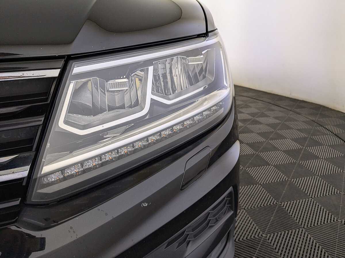 Volkswagen Tiguan с пробегом — 2018 год. Фото: #10