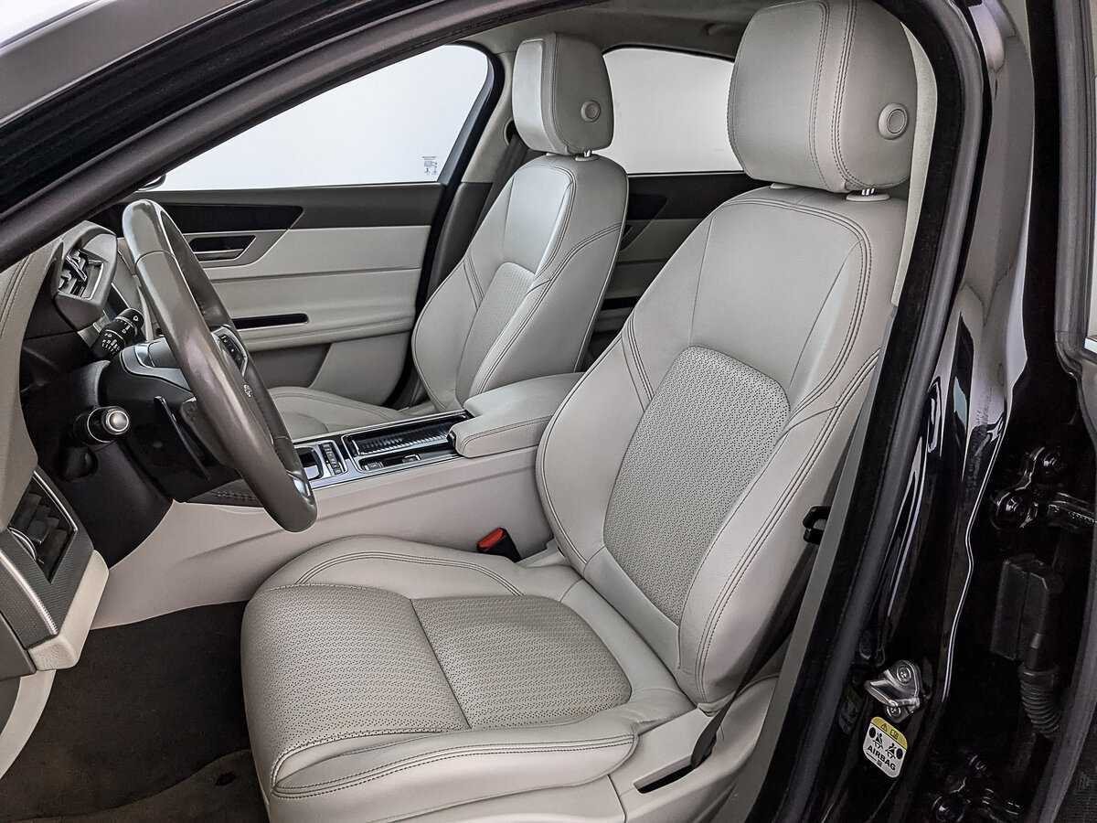 Jaguar XF с пробегом — 2018 год. Фото: #19