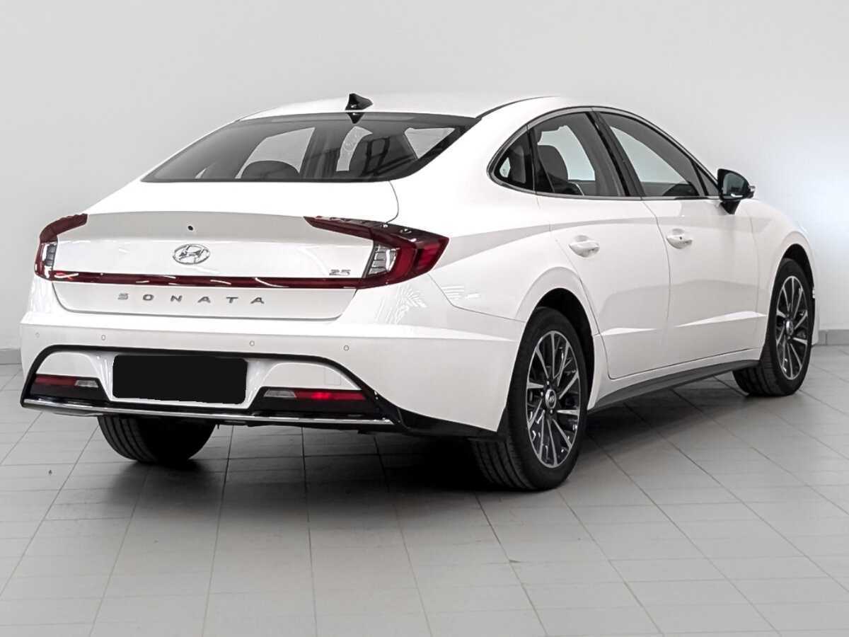 Hyundai Sonata с пробегом — 2022 год. Фото: #4