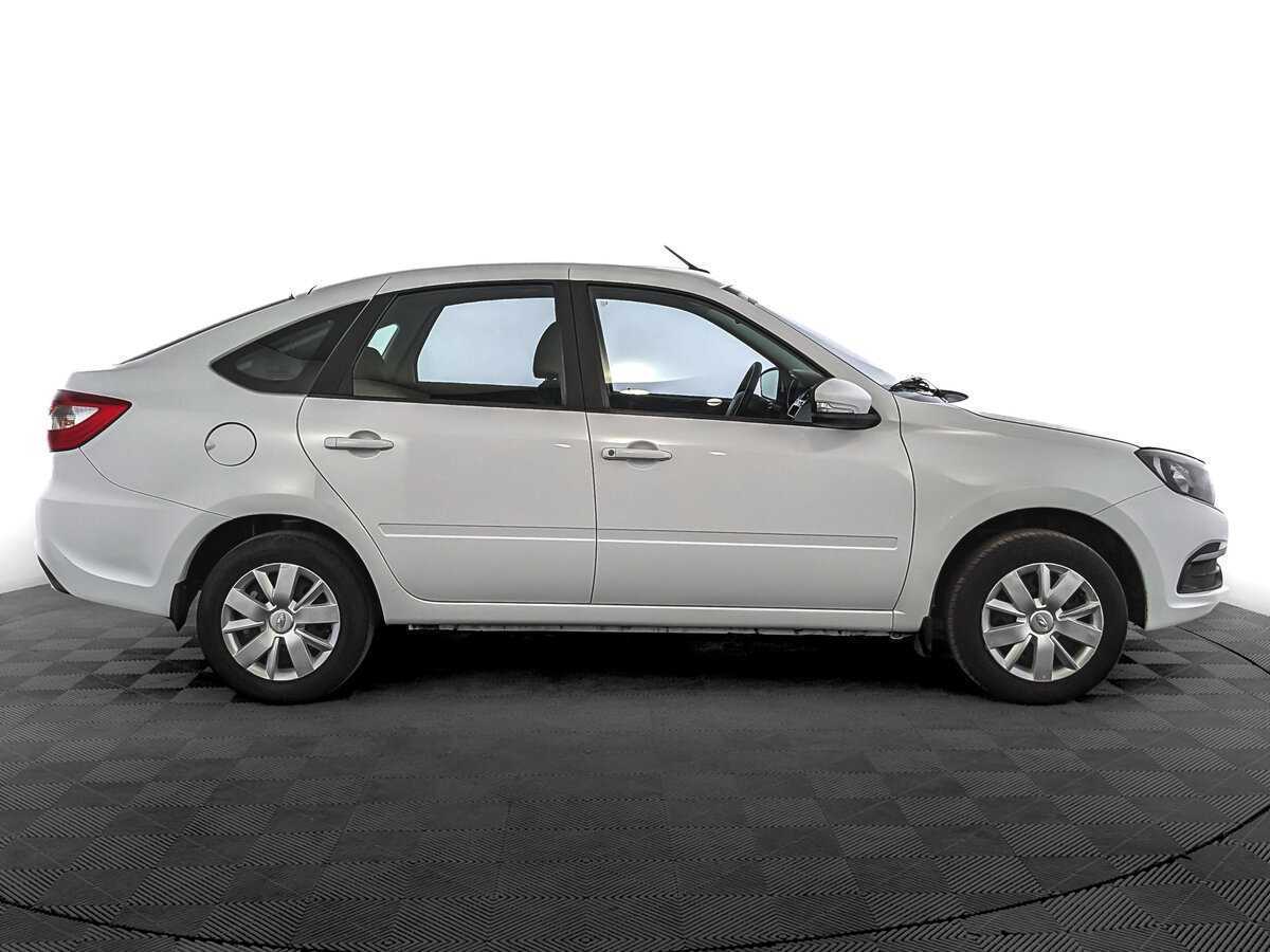 Lada (ВАЗ) Granta с пробегом — 2023 год. Фото: #3