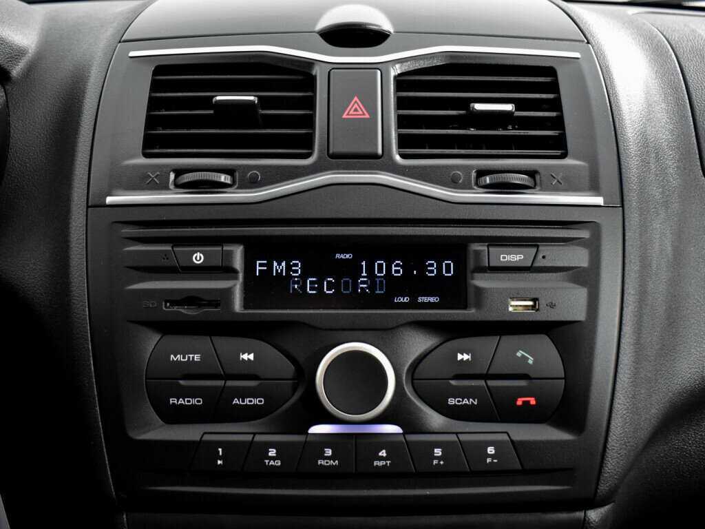 Lada (ВАЗ) Granta с пробегом — 2023 год. Фото: #12