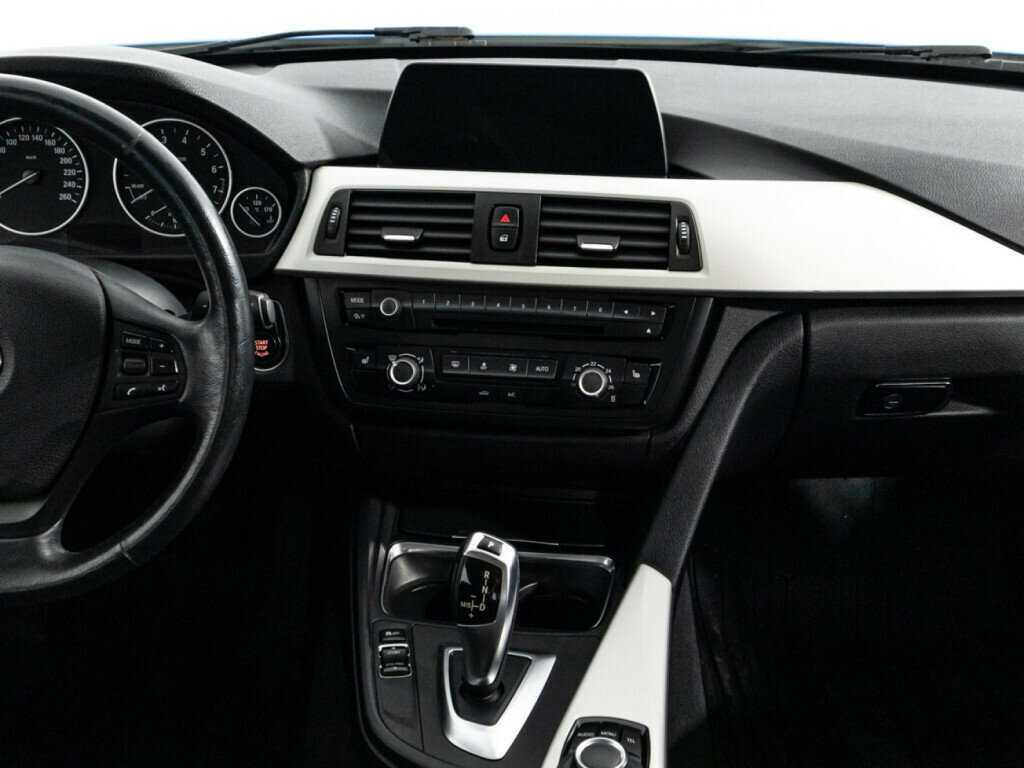 BMW 3 серии с пробегом — 2013 год. Фото: #13