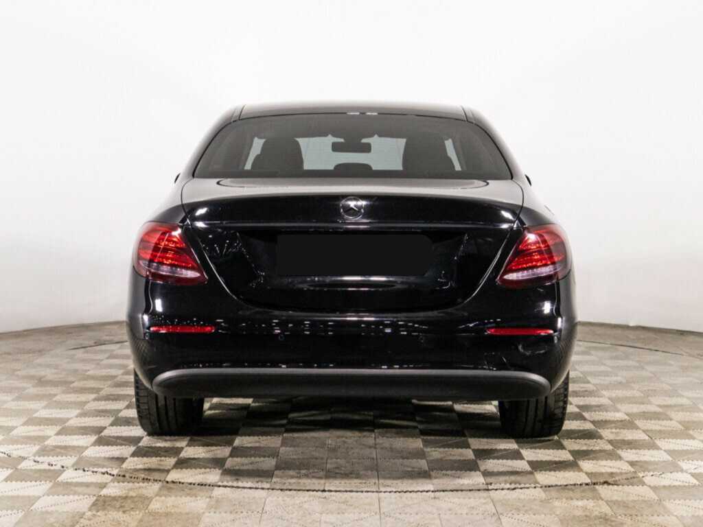 Mercedes-Benz E-Класс с пробегом — 2019 год. Фото: #5