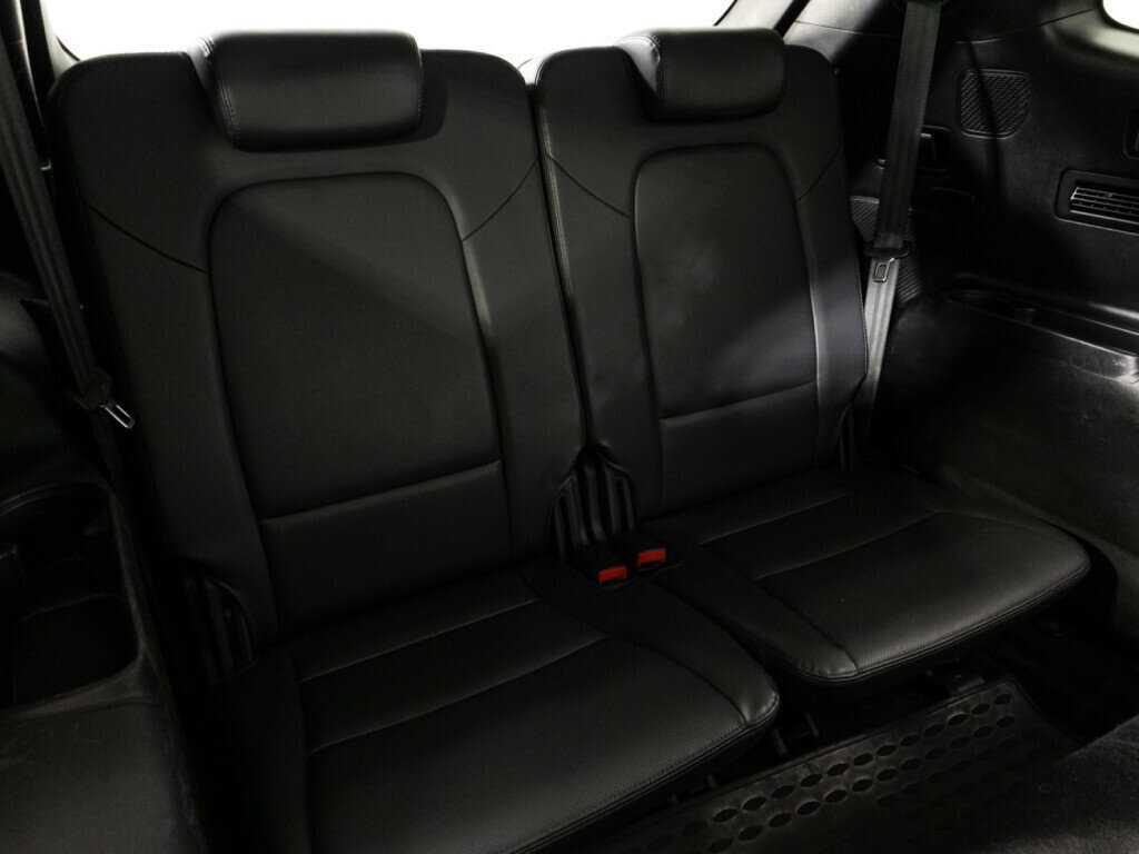 Hyundai Santa Fe с пробегом — 2018 год. Фото: #12