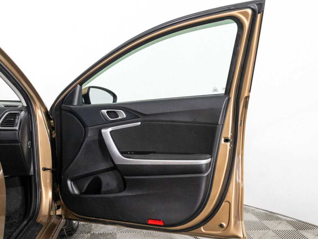 Kia Ceed с пробегом — 2021 год. Фото: #24