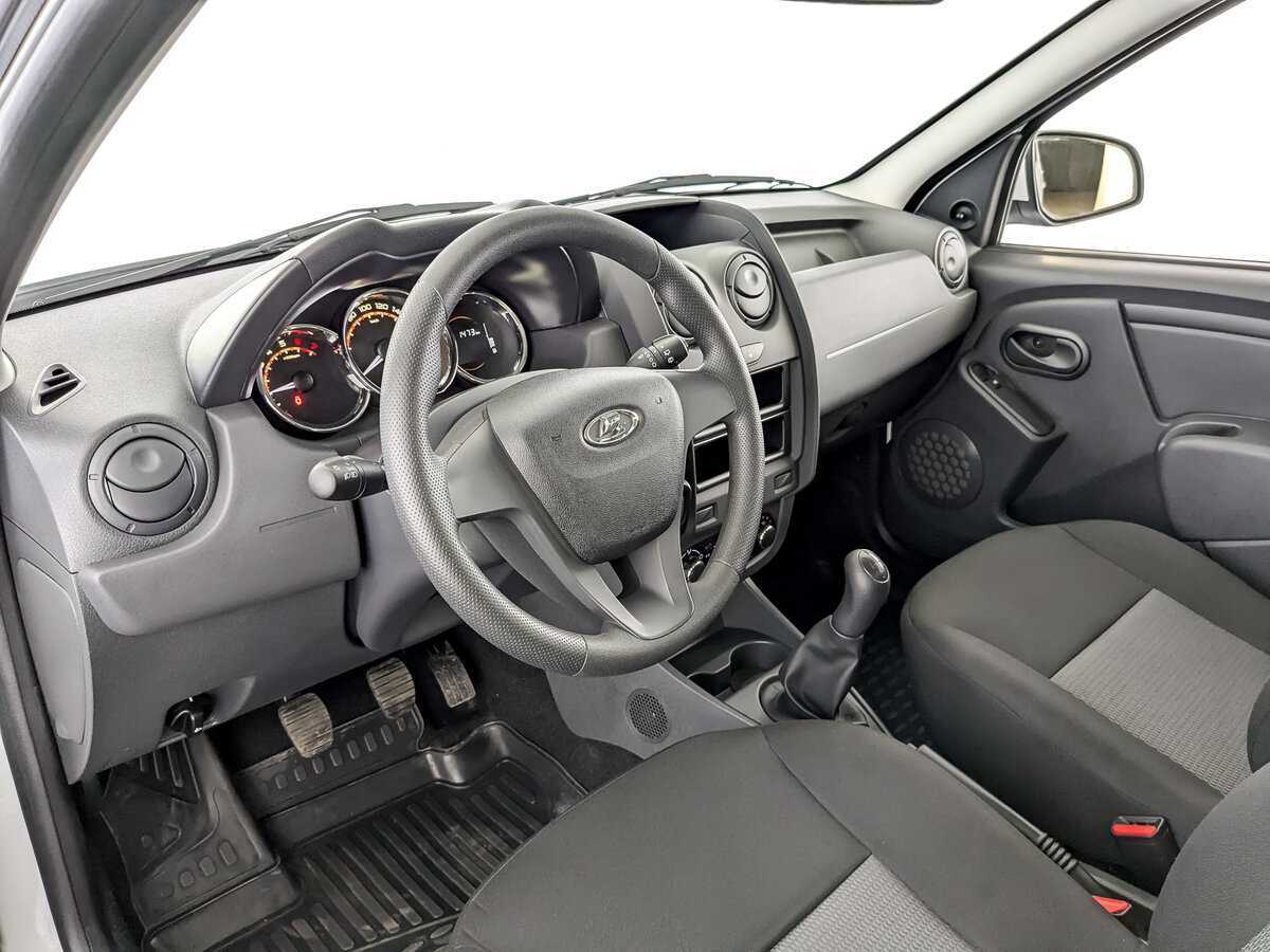 Lada (ВАЗ) Largus с пробегом — 2024 год. Фото: #15