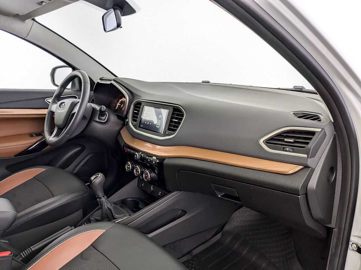 Lada (ВАЗ) Vesta с пробегом — 2024 год. Фото: #10