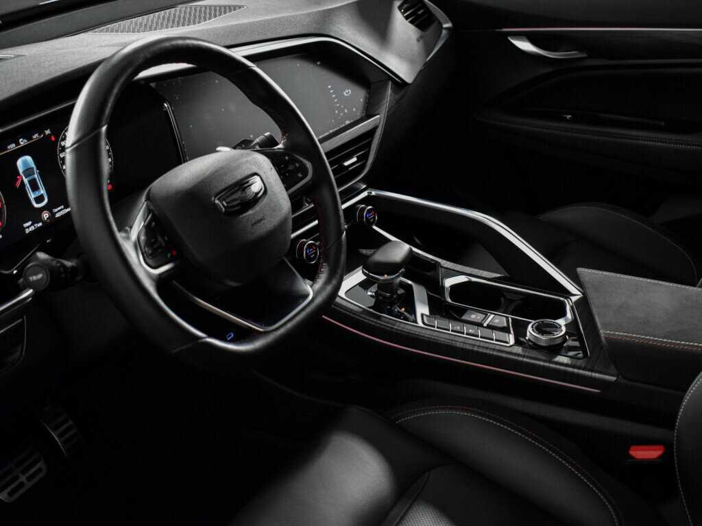 Geely Tugella с пробегом — 2022 год. Фото: #12