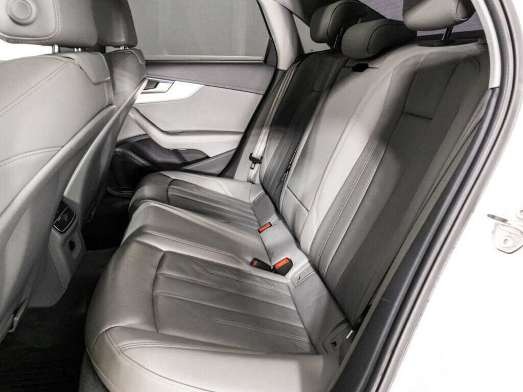 Audi A4 с пробегом — 2015 год. Фото: #9