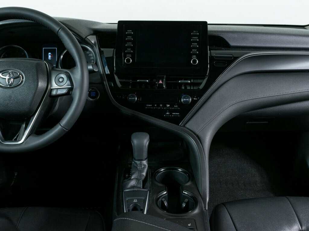 Toyota Camry с пробегом — 2021 год. Фото: #7