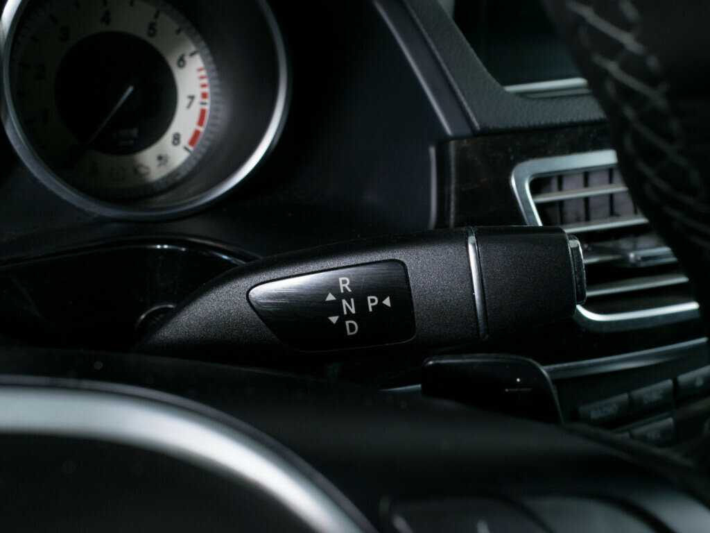 Mercedes-Benz E-Класс с пробегом — 2013 год. Фото: #14