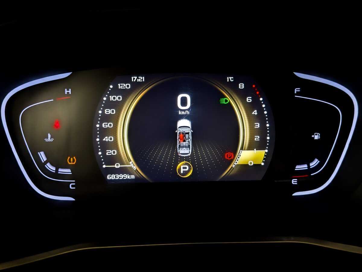 Geely Coolray с пробегом — 2023 год. Фото: #12