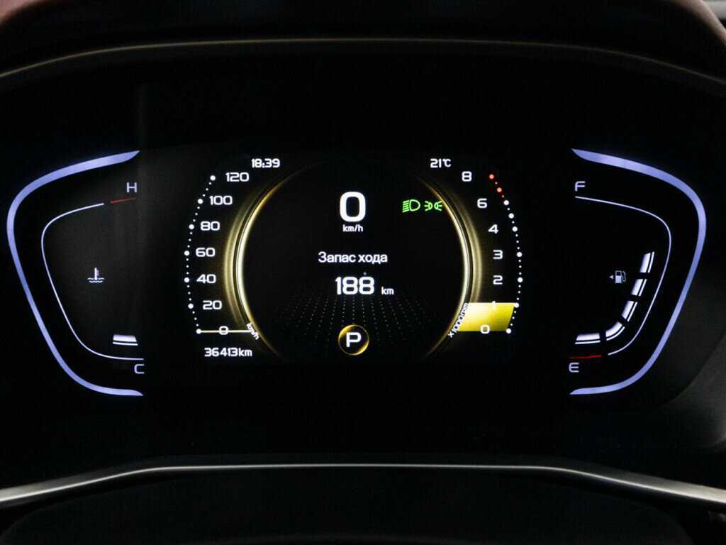 Geely Coolray с пробегом — 2023 год. Фото: #11