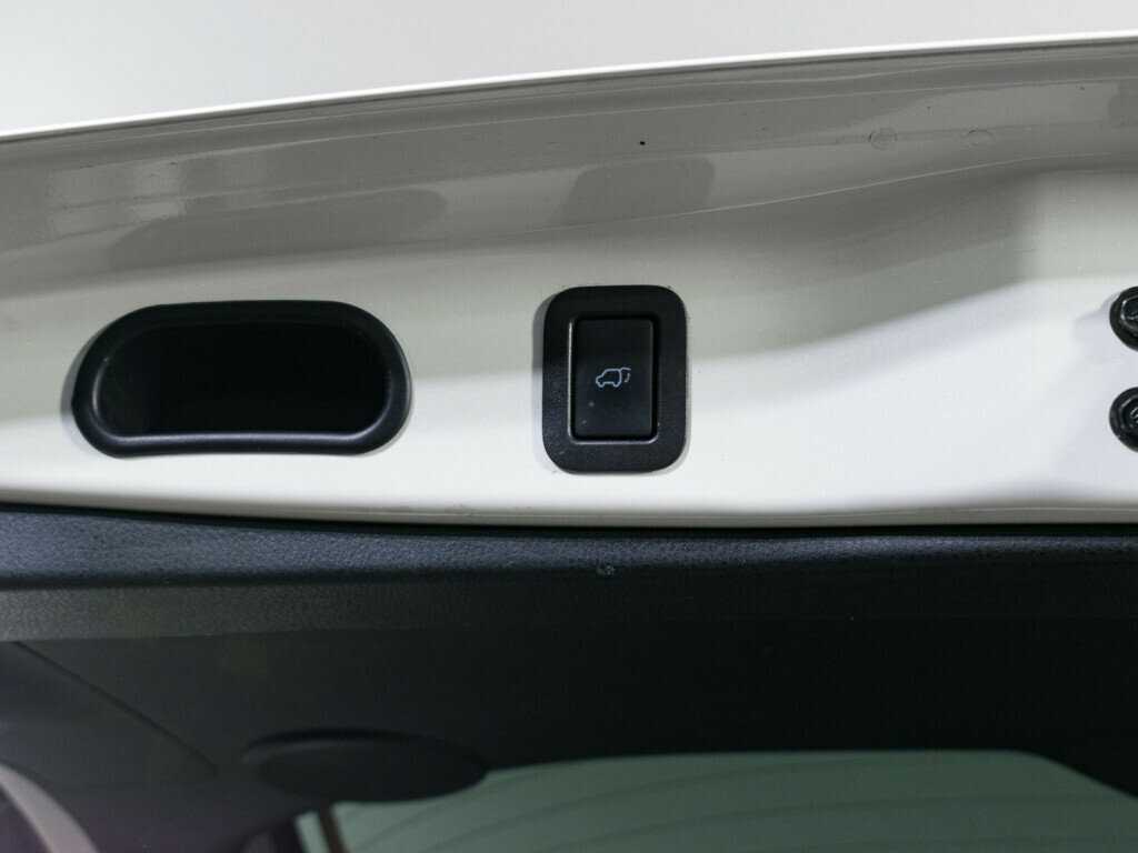 Toyota Highlander с пробегом — 2014 год. Фото: #6