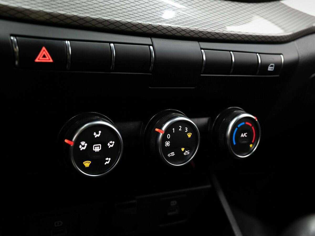 Lada (ВАЗ) Vesta с пробегом — 2023 год. Фото: #19