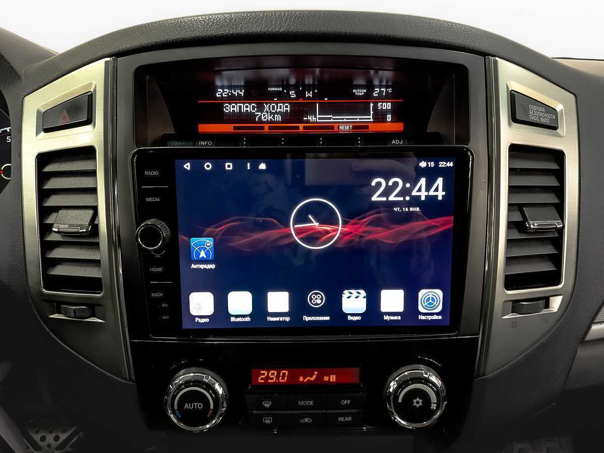 Mitsubishi Pajero с пробегом — 2015 год. Фото: #16