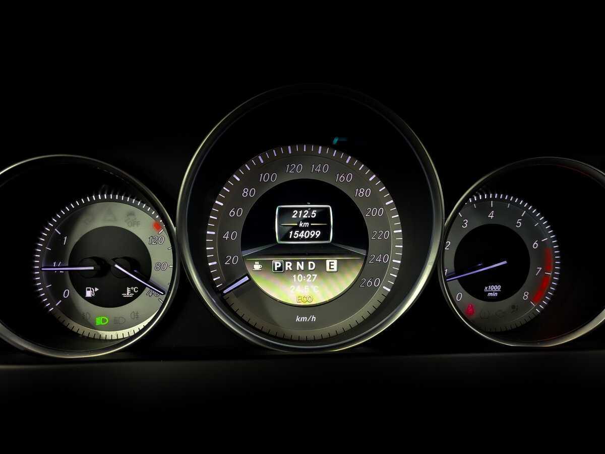 Mercedes-Benz C-Класс с пробегом — 2012 год. Фото: #12