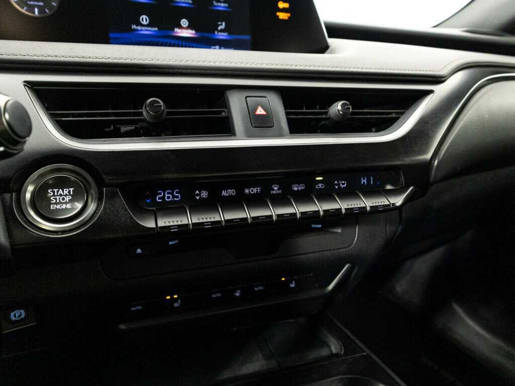 Lexus UX с пробегом — 2019 год. Фото: #16