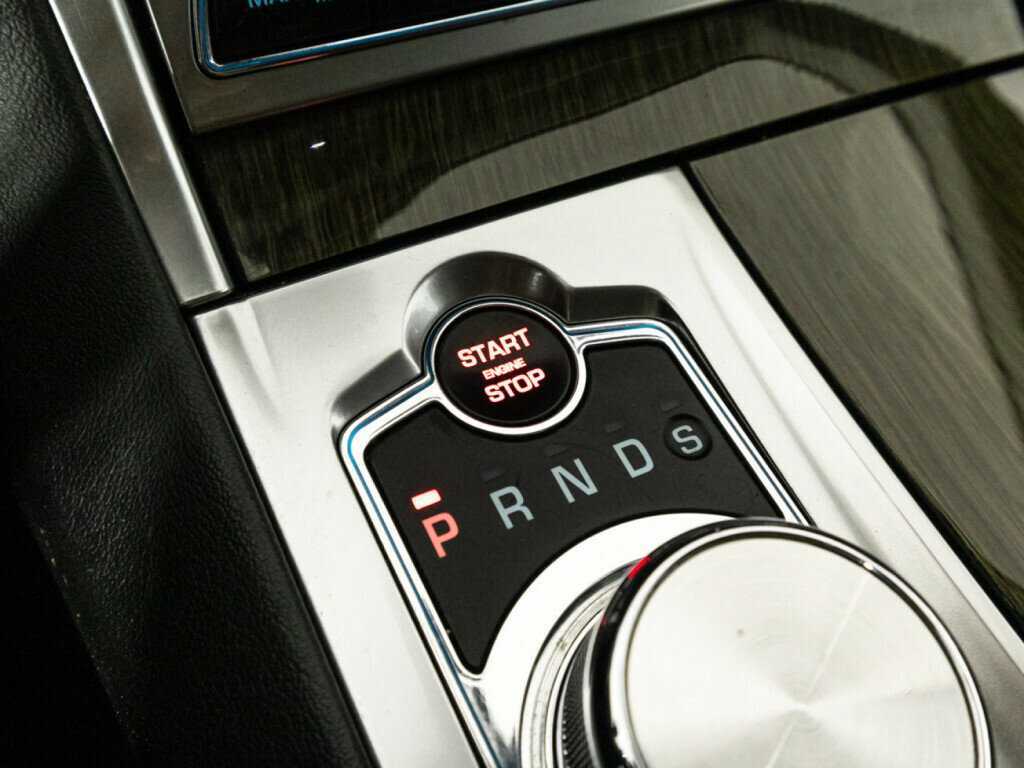 Jaguar XF с пробегом — 2014 год. Фото: #18