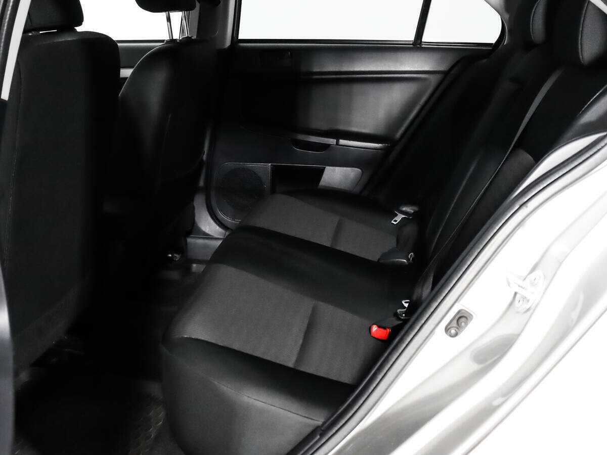 Mitsubishi Lancer с пробегом — 2012 год. Фото: #7