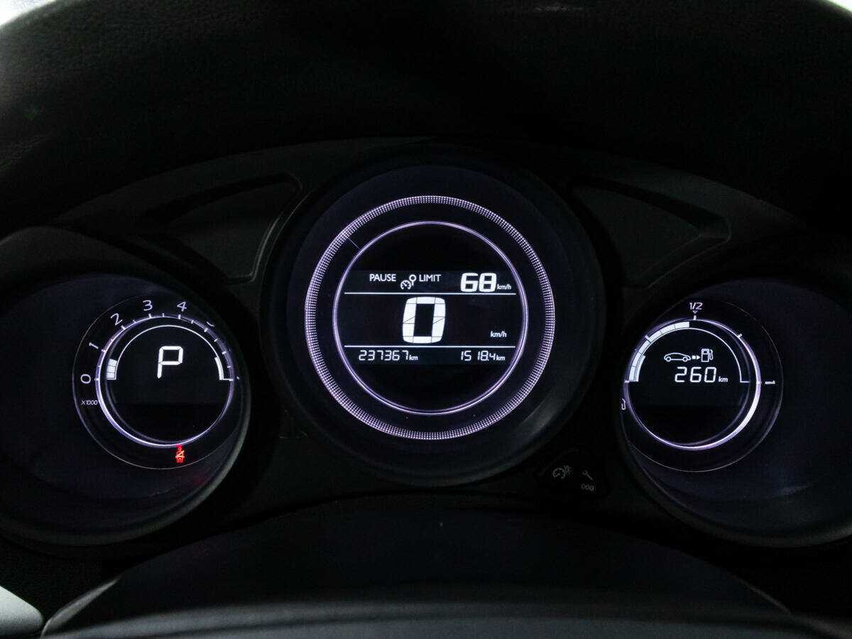 Citroen C4 с пробегом — 2016 год. Фото: #11