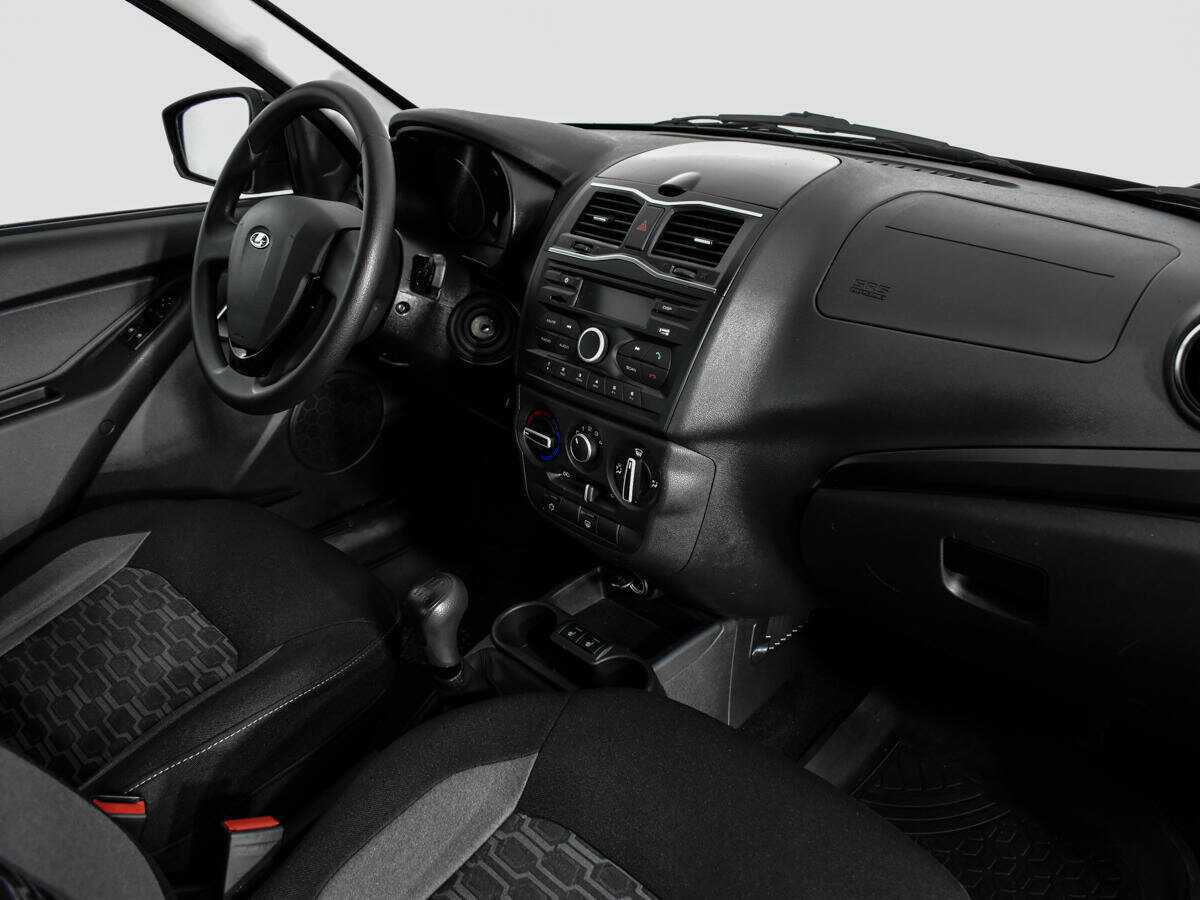 Lada (ВАЗ) Granta с пробегом — 2023 год. Фото: #9