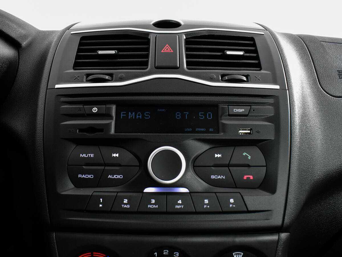 Lada (ВАЗ) Granta с пробегом — 2023 год. Фото: #11