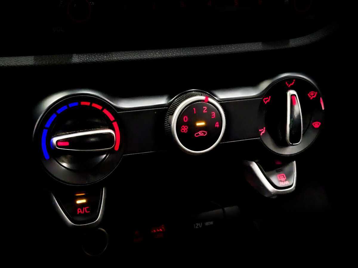 Kia Rio с пробегом — 2020 год. Фото: #24